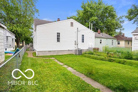 2410 S Ebright St, Muncie, IN 47302 - back of house with a chimney