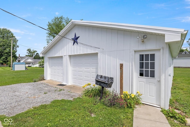 206 E Franklin St, Roachdale, IN 46172 - view of detached garage