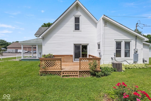 206 E Franklin St, Roachdale, IN 46172 - back of house featuring a yard and a deck