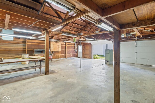 206 E Franklin St, Roachdale, IN 46172 - view of garage