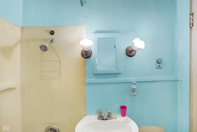 315 N High St, Hartford City, IN 47348 - bathroom featuring a sink