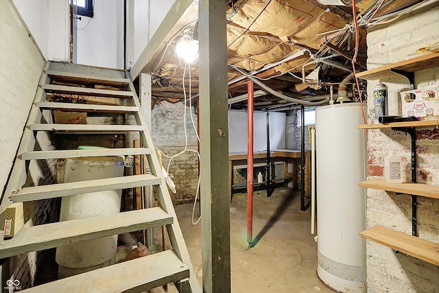 115 Simpson St, Crawfordsville, IN 47933 - unfinished below grade area featuring water heater