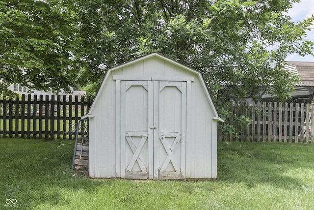 7914 Willow Wind Cir, Indianapolis, IN 46239 - view of shed with a fenced backyard