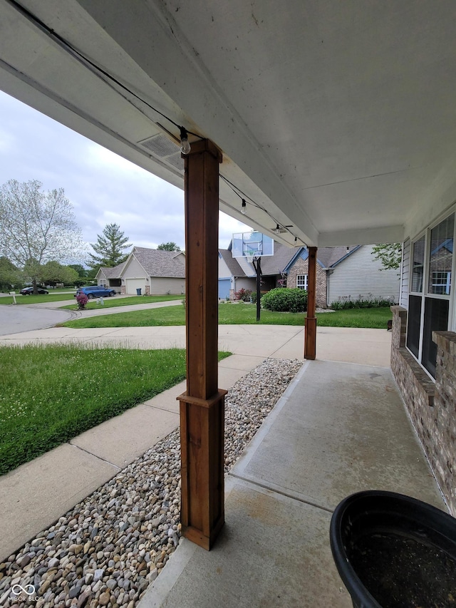 922 Eagle Brook Dr, Shelbyville, IN 46176 - view of patio
