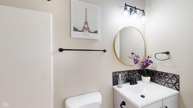 1809 S H St, Elwood, IN 46036 - half bath featuring vanity and toilet
