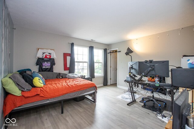 6532 Amherst Way, Zionsville, IN 46077 - bedroom featuring wood finished floors and baseboards