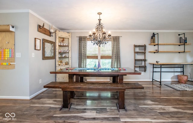 6532 Amherst Way, Zionsville, IN 46077 - dining space with a chandelier, wood finished floors, and crown molding