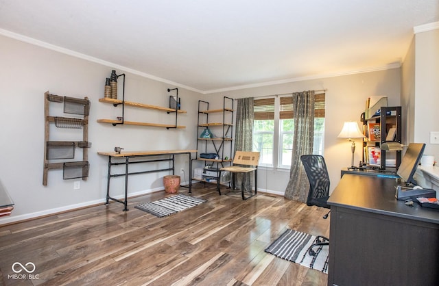 6532 Amherst Way, Zionsville, IN 46077 - home office with crown molding and wood finished floors