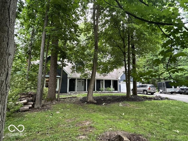 8407 Campbell Ct, Mooresville, IN 46158 - view of front facade with an attached garage and a front yard