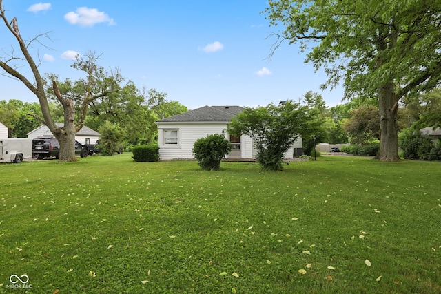 11710 W State Road 32, Yorktown, IN 47396 - view of grassy yard