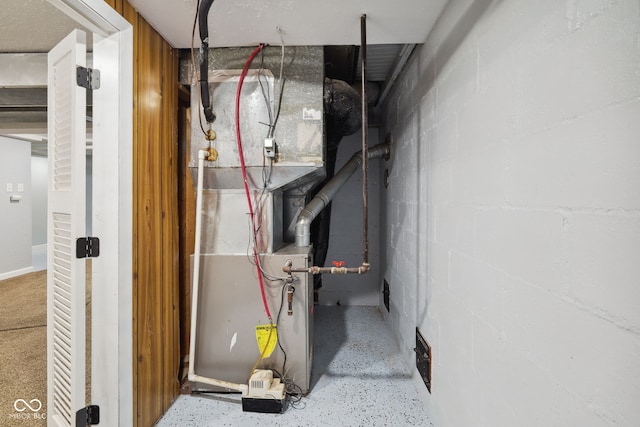 11710 W State Road 32, Yorktown, IN 47396 - utility room featuring heating unit