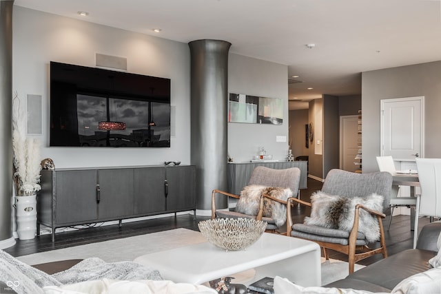 225 N New Jersey St Unit 52, Indianapolis, IN 46204 - living area featuring wood finished floors and recessed lighting