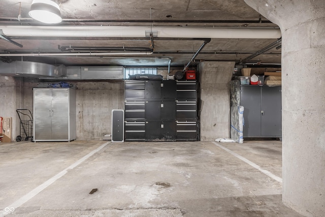 225 N New Jersey St Unit 52, Indianapolis, IN 46204 - view of parking garage