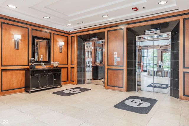 225 N New Jersey St Unit 52, Indianapolis, IN 46204 - lobby with recessed lighting