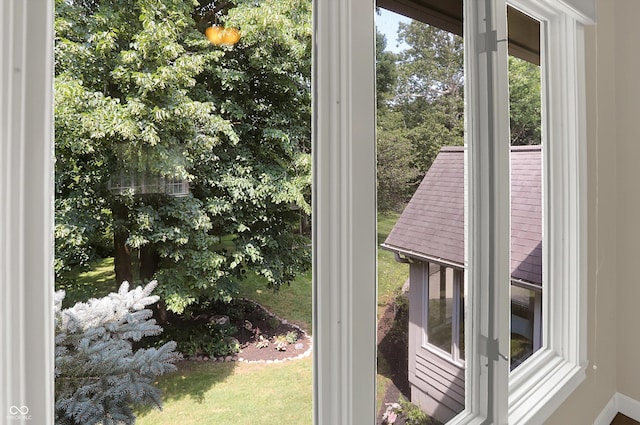 13779 Stone Dr, Carmel, IN 46032 - detailed view of baseboards