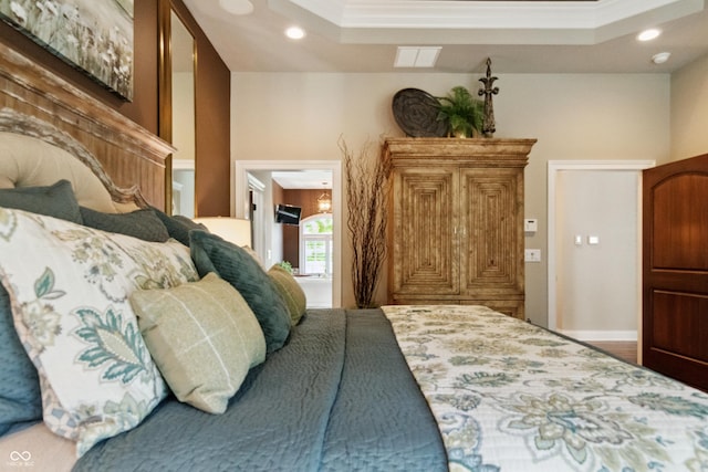 3399 Nottinghill Blvd, Plainfield, IN 46168 - bedroom with crown molding, recessed lighting, and a tray ceiling