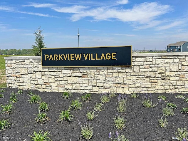 201 Holly Ln, Greenfield, IN 46140 - view of community / neighborhood sign
