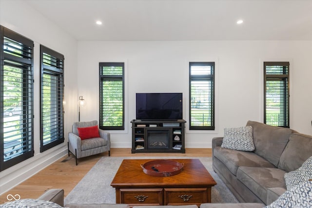 1905 N Alabama St, Indianapolis, IN 46202 - living room with light wood-style floors and recessed lighting