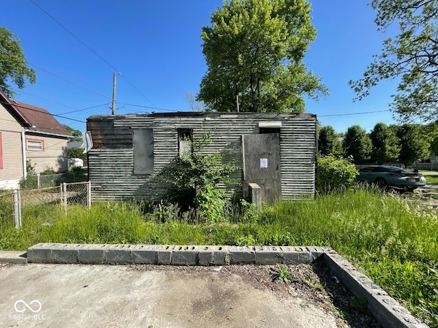 2625 E 12th St, Indianapolis, IN 46201 - view of side of property
