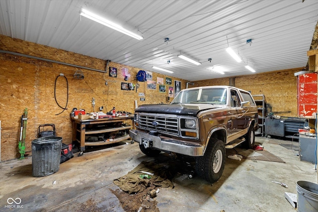 7516 S County Road 300 W, Clayton, IN 46118 - garage featuring a workshop area