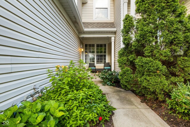 9525 Longwell Dr, Indianapolis, IN 46240 - view of exterior entry