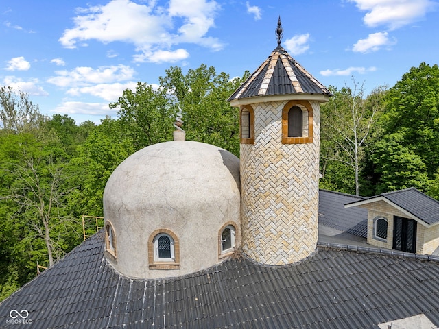 4945 S 100 E, Lafayette, IN 47909 - exterior view of a chimney