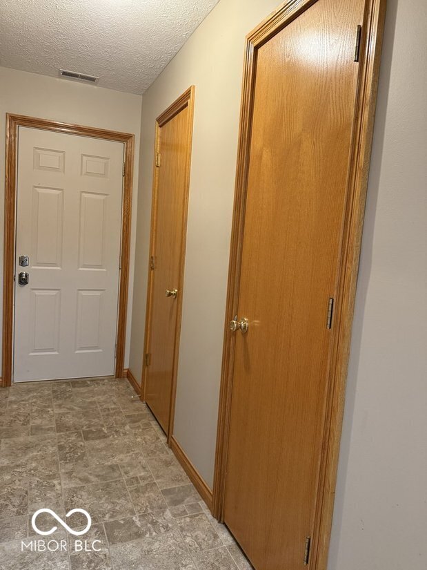989 Plaza Dr, Martinsville, IN 46151 - photo 26