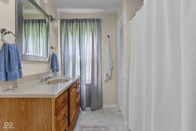 9030 E 700 S, Elizabethtown, IN 47232 - bathroom featuring vanity