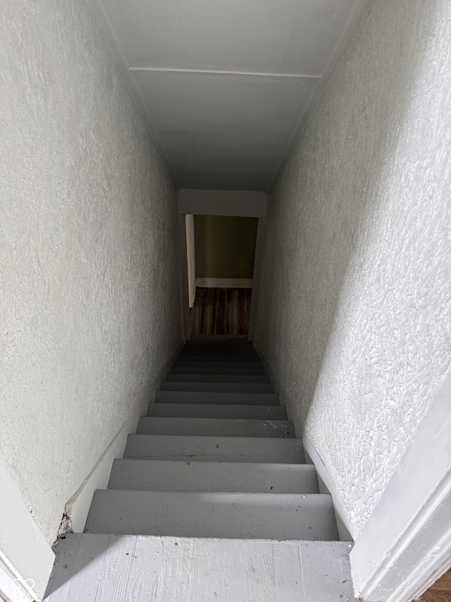 401 S W St, Kempton, IN 46049 - view of stairway