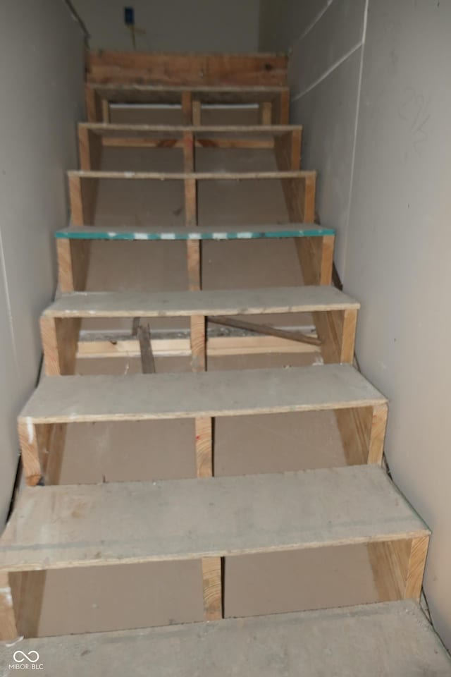 1601 Spann Ave, Indianapolis, IN 46203 - view of staircase