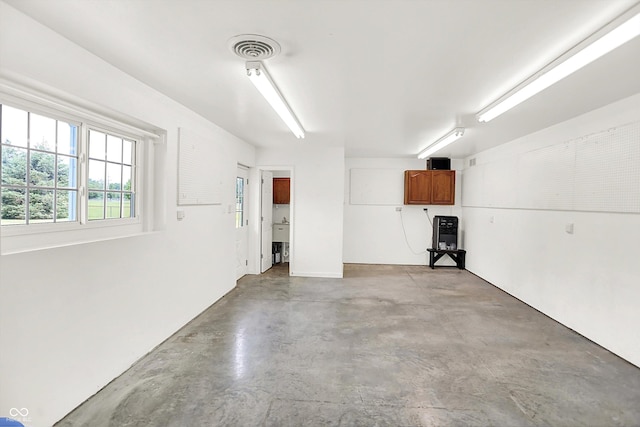 11250 N 600 W, Fountaintown, IN 46130 - garage with a sink