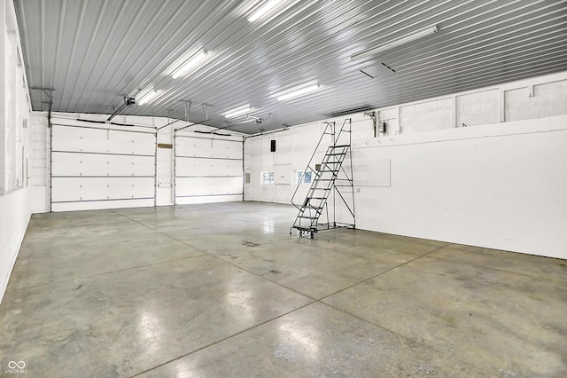 11250 N 600 W, Fountaintown, IN 46130 - view of garage