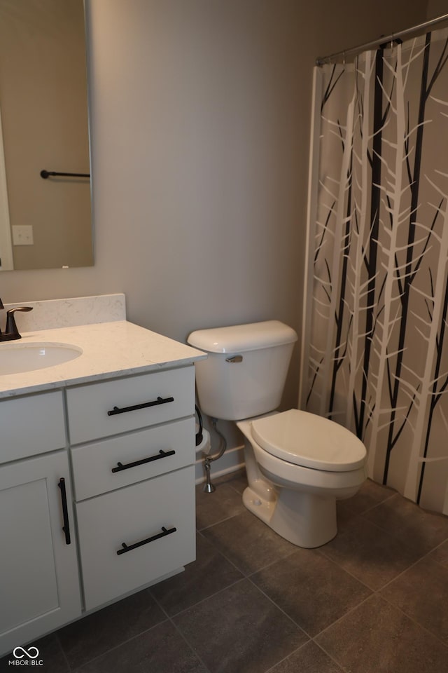 13044 Moorland Ln, Carmel, IN 46074 - bathroom featuring vanity, tile patterned flooring, and a shower with curtain