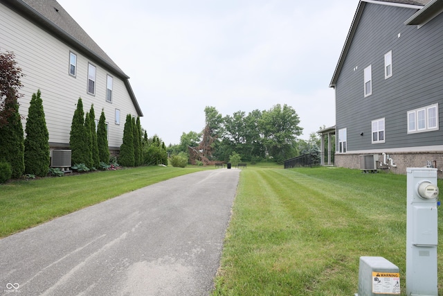 13044 Moorland Ln, Carmel, IN 46074 - view of asphalt road