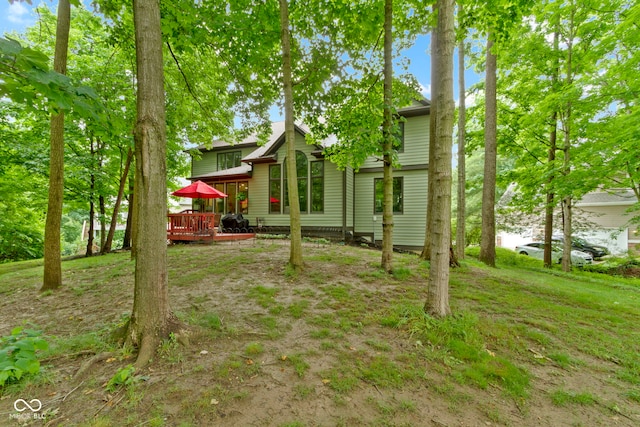 12214 Ridgeside Rd, Indianapolis, IN 46256 - view of yard featuring a wooden deck