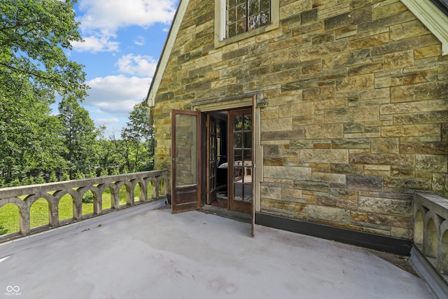 2421 W 39th St, Indianapolis, IN 46228 - view of patio