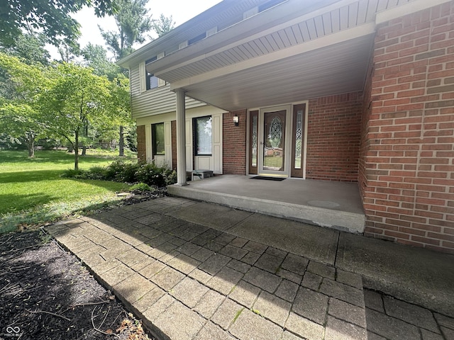 1289 Woodcreek Dr, Greenwood, IN 46142 - covered porch featuring a yard