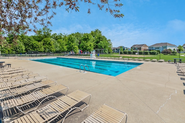 14052 Rayners Ln, Fishers, IN 46037 - community pool featuring a patio area