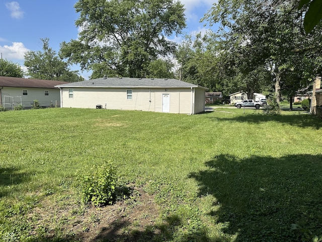 115 Hugo St, Indianapolis, IN 46229 - view of green lawn