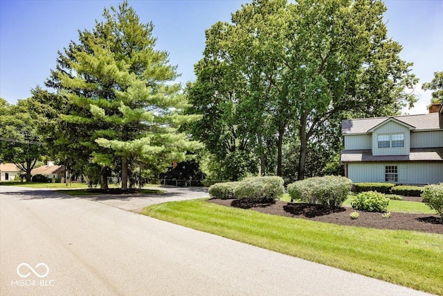 8315 Union Chapel Rd, Indianapolis, IN 46240 - view of asphalt street