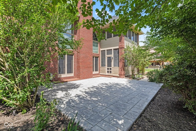 4465 W Woodbridge Ln, New Palestine, IN 46163 - view of patio