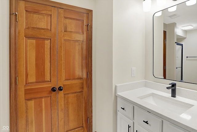 369 Rodeo Dr, Indianapolis, IN 46217 - bathroom featuring vanity