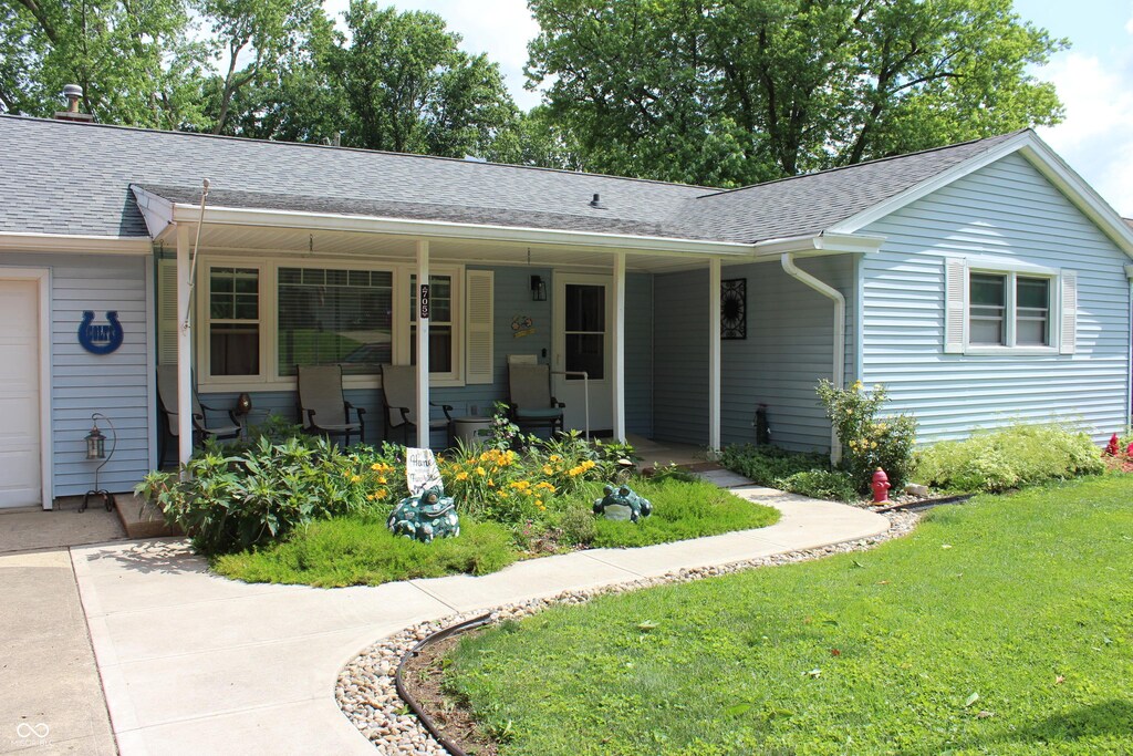 705 Terrace Ln, Greencastle, IN 46135 - photo 1