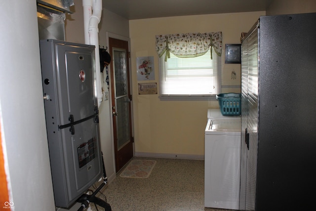 705 Terrace Ln, Greencastle, IN 46135 - laundry room featuring washer / clothes dryer and baseboards