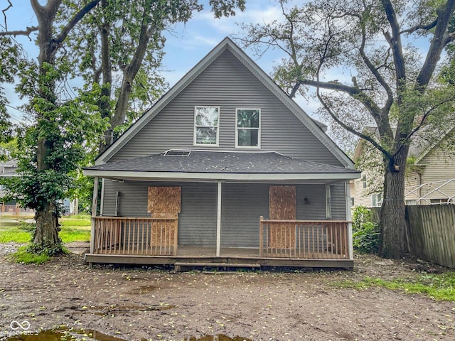 21 N Gladstone Ave, Indianapolis, IN 46201 - view of front of property with a porch