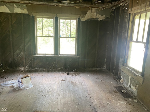 7111 W Tabor Hill Rd, Ellettsville, IN 47429 - unfurnished room with plenty of natural light