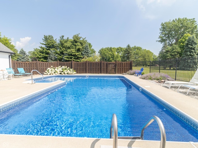 1595 N 400 W, Greenfield, IN 46140