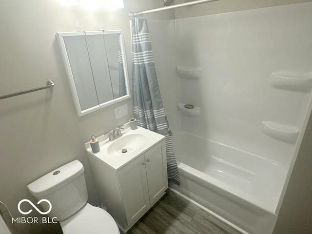 1306 Woodbine Dr, Anderson, IN 46011 - bathroom featuring vanity and shower / bath combo