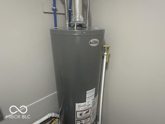 1306 Woodbine Dr, Anderson, IN 46011 - utility room featuring gas water heater