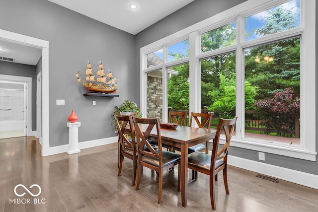 720 Willow Pointe N Dr, Plainfield, IN 46168 - dining room featuring wood finished floors and recessed lighting
